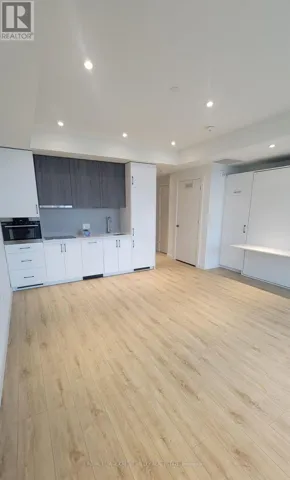 1211 - 741 KING STREET W, Kitchener, Ontario N2G1E9