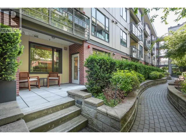 123 5355 LANE STREET, Burnaby, British Columbia V5H0H1