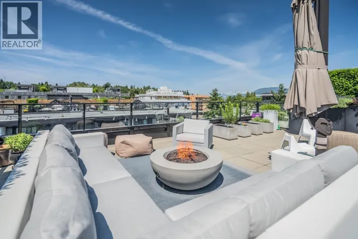 5085 MAIN STREET, Vancouver, British Columbia V5W2R2