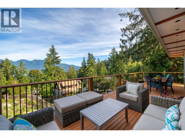 947 VILLAGE DRIVE, Bowen Island, British Columbia V0N1G1