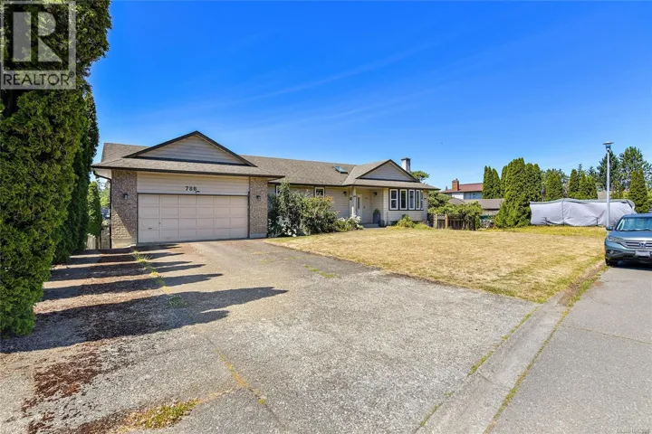 786 Cameo St, Saanich, British Columbia V8X4M4