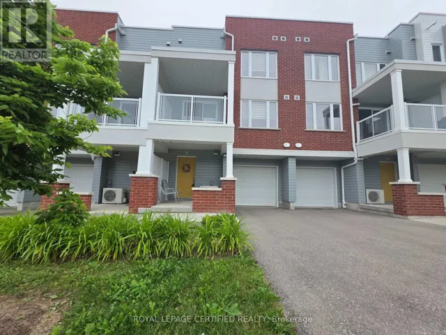 9 VALENCIA AVENUE, Kitchener, Ontario N2R0R7