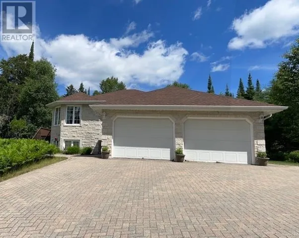 301 Sandy Beach RD, Dryden, Ontario P8N0A2