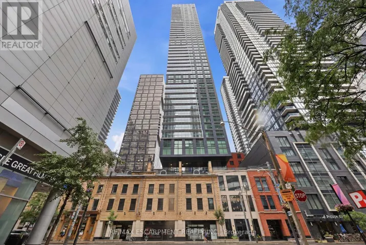 802 - 327 KING STREET W, Toronto (Waterfront Communities), Ontario M5V0W7
