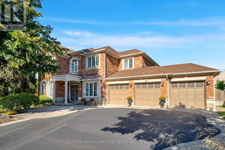 102 KENNETT DRIVE, Whitby (Lynde Creek), Ontario L1P1L5