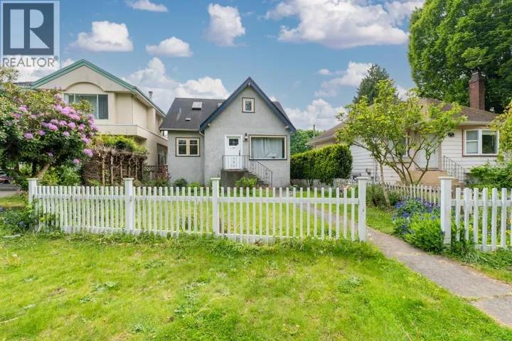 922 PARK DRIVE, Vancouver, British Columbia V6P2J4
