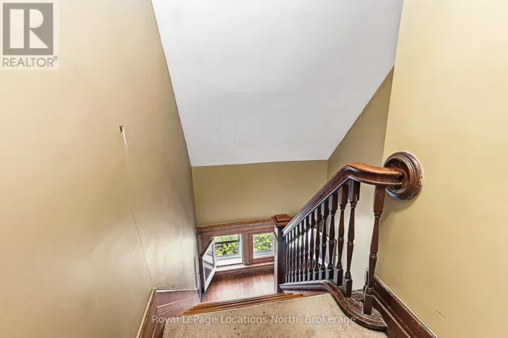 780