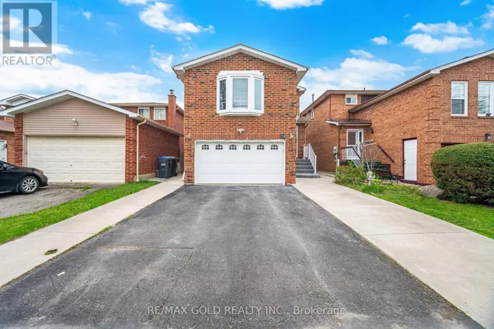 18 MCGRAW AVENUE, Brampton (Brampton West), Ontario L6X3M4