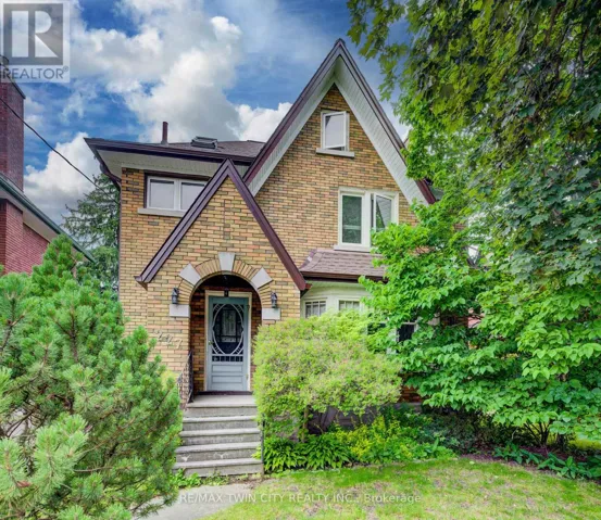 227 LYDIA STREET, Waterloo, Ontario N2H1W4