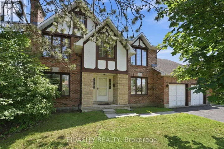 25 PINE BLUFF TRAIL, Ottawa, Ontario K2S1E1