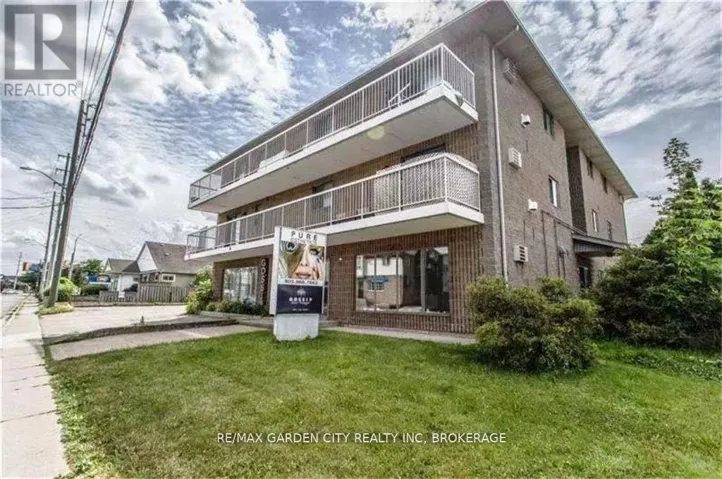301 - 210 PELHAM ROAD, St. Catharines (Western Hill), Ontario L2S1W9