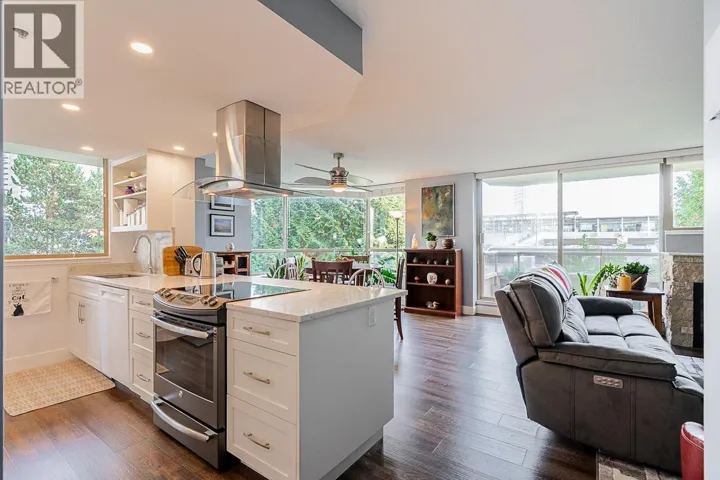 402 728 FARROW STREET, Coquitlam, British Columbia V3J3S6