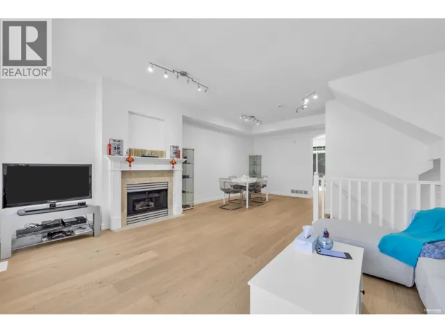 22 5950 OAKDALE ROAD, Burnaby, British Columbia V5H4R5