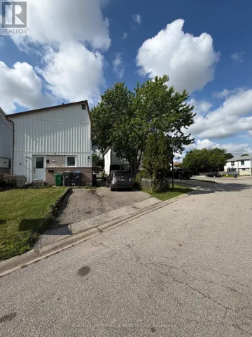 5 GLENCAIRN SQUARE, Brampton (Northgate), Ontario L6S2H7