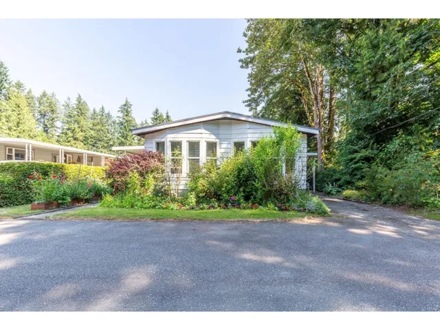 204 20071 24 AVENUE, Langley, British Columbia V2Z2A1