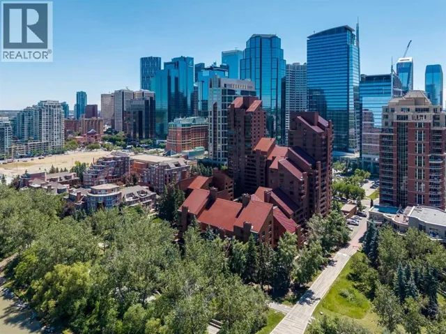 301H, 500 Eau Claire Avenue SW, Calgary, Alberta T2P3R8