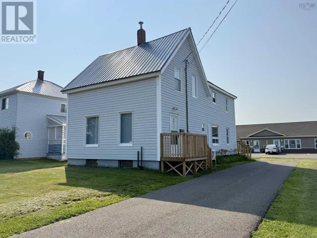 149 East Pleasant Street, Amherst, Nova Scotia B4H1N4