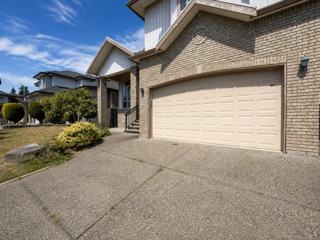 15773 82A AVENUE, Surrey, British Columbia V4N0R6