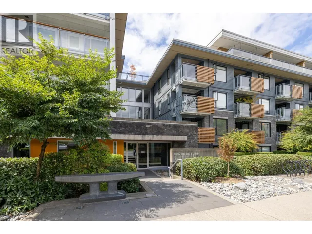 316 221 E 3RD STREET, North Vancouver, British Columbia V7L0C1