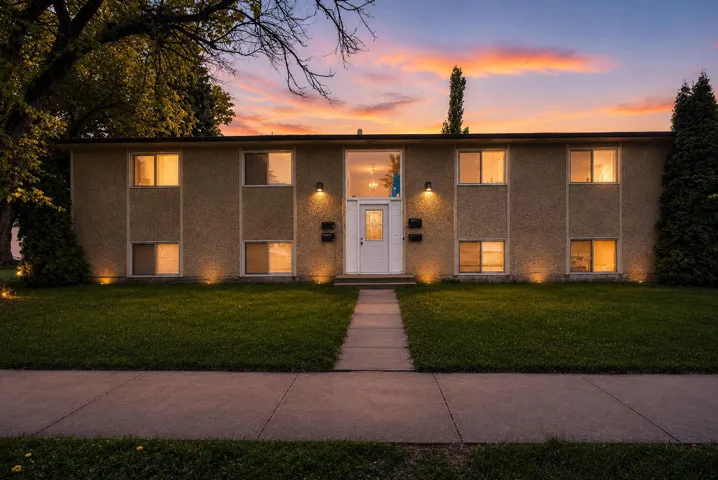 6203 122 Ave, Edmonton, Alberta None