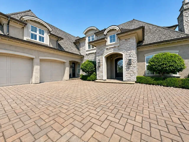 15957 39A AVENUE, Surrey, British Columbia V3Z0Y3