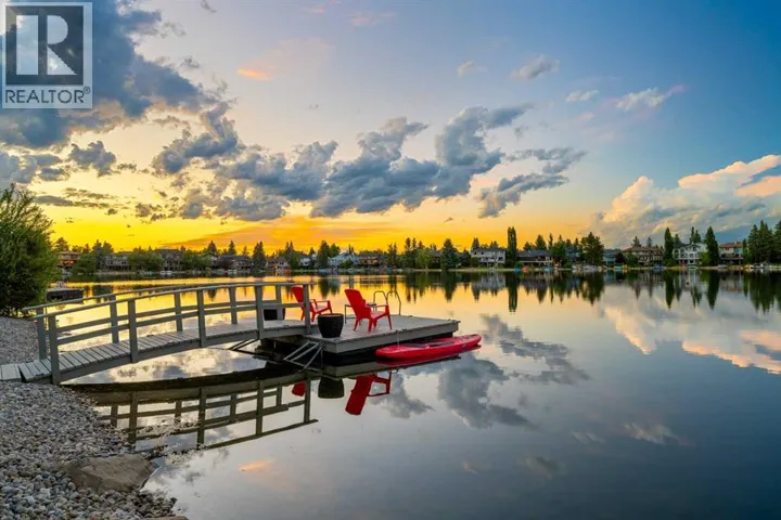 85 Sunset Way SE, Calgary, Alberta T2X3C1
