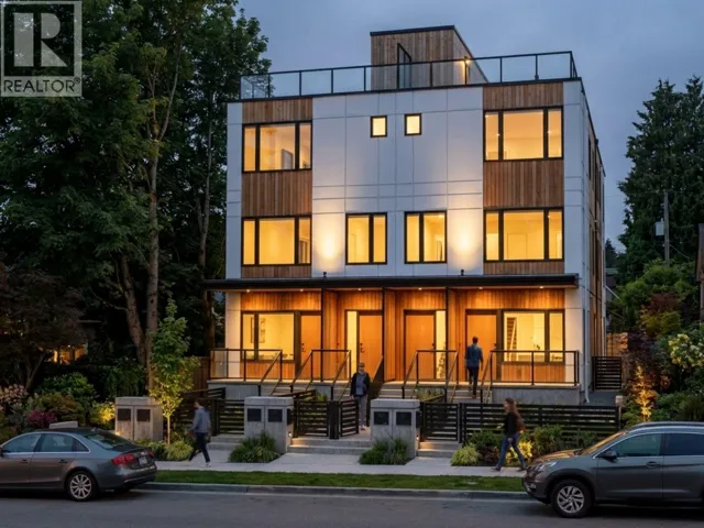 4 3584 EAST BOULEVARD, Vancouver, British Columbia V6J4A9