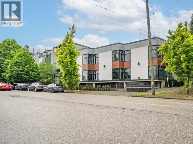 3455 VICTORIA DRIVE, Vancouver, British Columbia V5N4M5