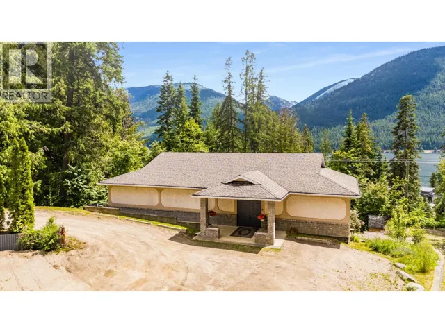 5648 Longbeach Road, Nelson, British Columbia V1L6N9