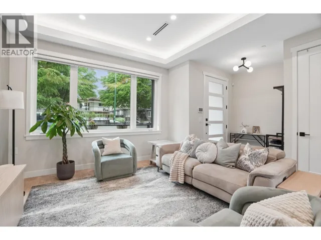 1889 E 34TH AVENUE, Vancouver, British Columbia V5P1A5