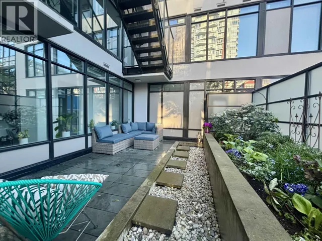 201 1788 ONTARIO STREET, Vancouver, British Columbia V5T0G3