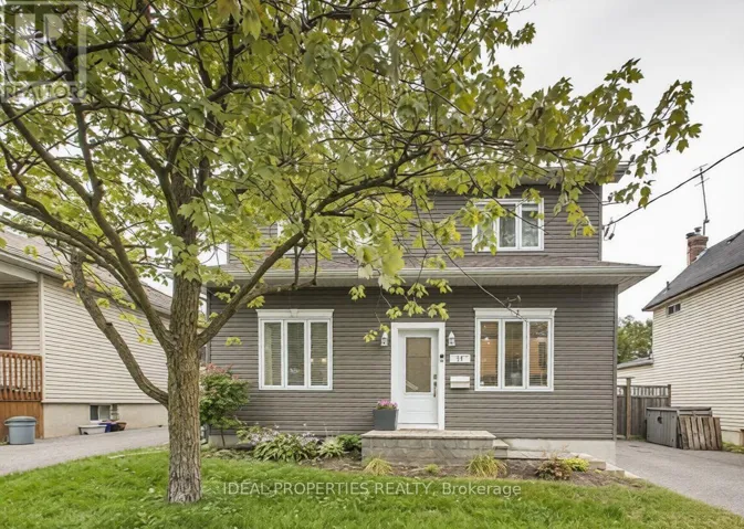 17 ANNA AVENUE, Ottawa, Ontario K1Z7T5