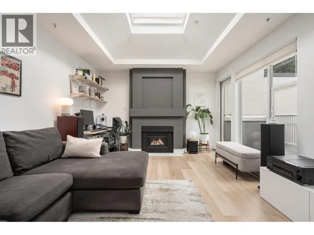 407 1333 W 7TH AVENUE, Vancouver, British Columbia V6H1B8