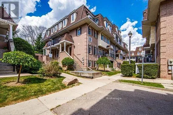 204 - 52 SIDNEY BELSEY CRESCENT, Toronto (Weston), Ontario M6M5J1