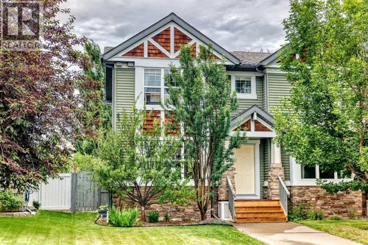 22 Everwillow Circle SW, Calgary, Alberta T2V4V2
