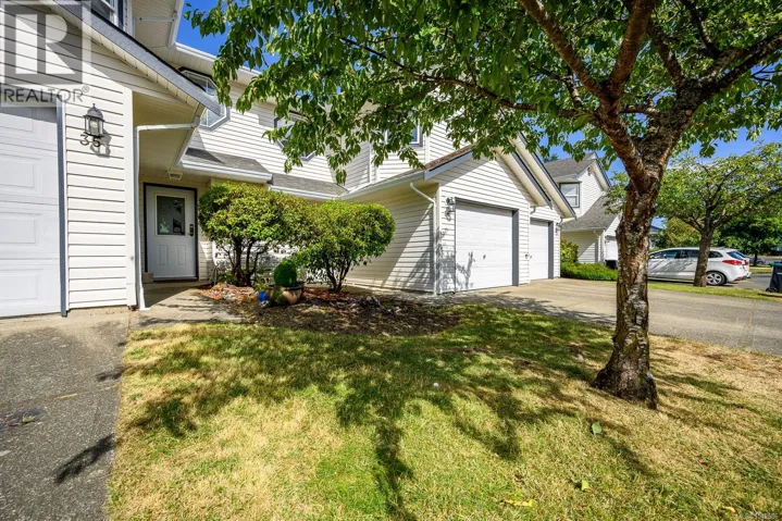 36 2160 Hawk Dr, Courtenay, British Columbia V9N9B2