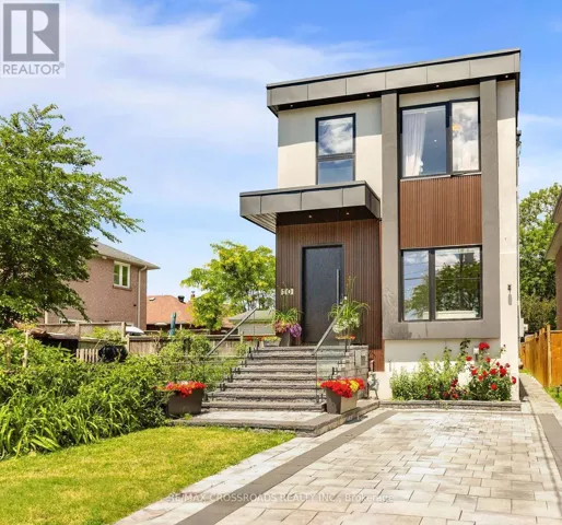 10 HAMSTEAD AVENUE, Toronto (Woodbine-Lumsden), Ontario M4C2S4
