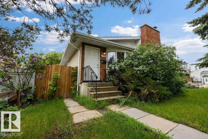 1291 LAKEWOOD RD W NW, Edmonton, Alberta T6K3L1