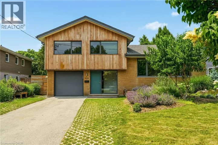 332 NEWBOLD Court, Burlington, Ontario L7R2Y6