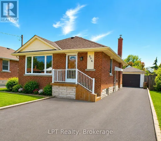 256 FAREWELL STREET, Oshawa (Donevan), Ontario L1H6L9