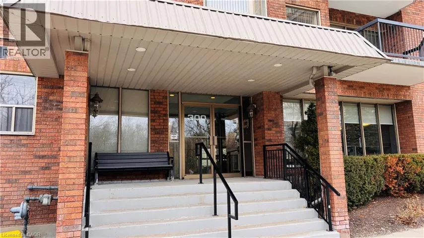 300 KEATS Way Unit# 207, Waterloo, Ontario N2L6E6