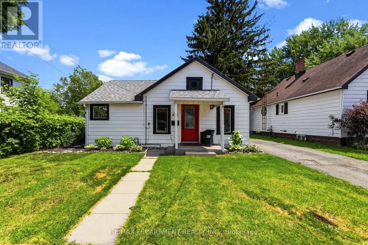 425 ROSS AVENUE, Haldimand (Dunnville), Ontario N1A2S2