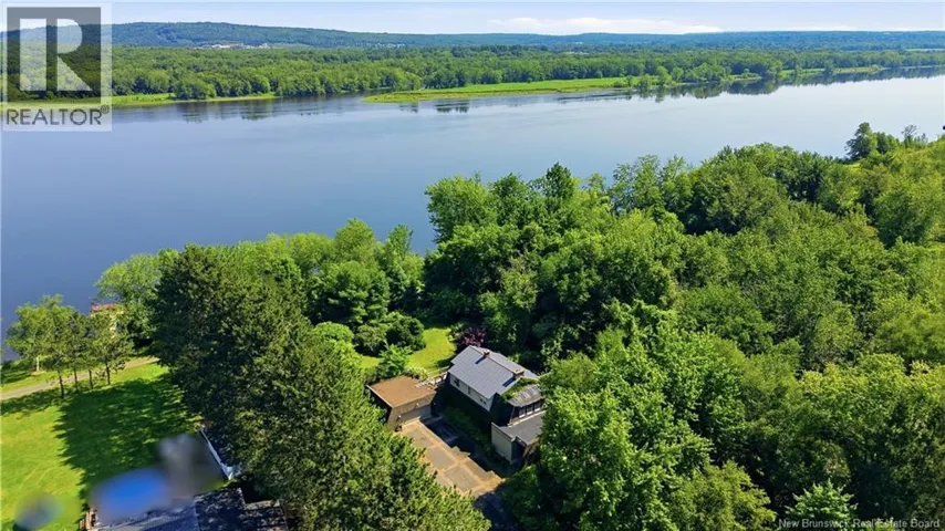 1421 Woodstock Road, Fredericton, New Brunswick E3C1P2