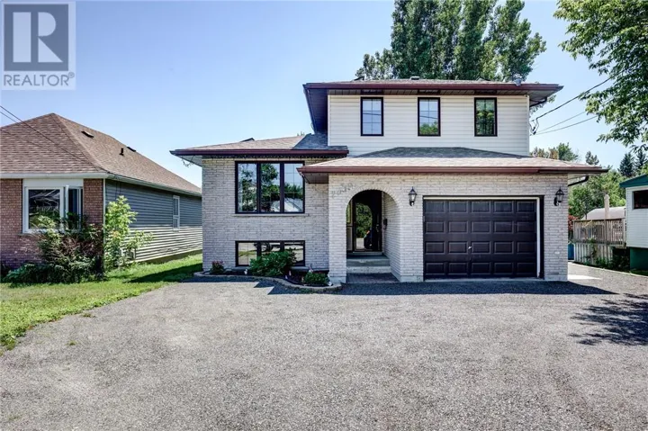 2039 Bancroft Drive, Sudbury, Ontario P3B1T1