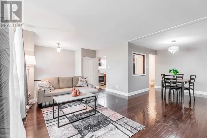 12 MURELLEN CRESCENT, Toronto (Victoria Village), Ontario M4A2K5