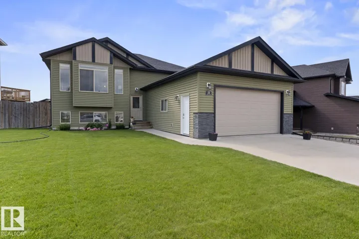 35 Falcon RD, Cold Lake, Alberta T9M0G4