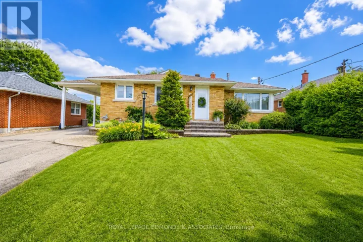 532 HERBERT STREET, Pembroke, Ontario K8A2Z5