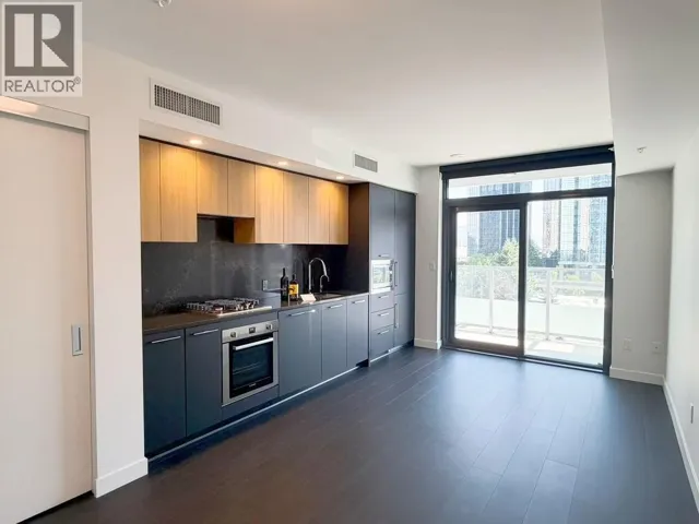 6608 SUSSEX AVENUE, Burnaby, British Columbia V5H3B1