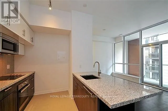 206 - 8 MERCER STREET, Toronto (Waterfront Communities), Ontario M5V0C4