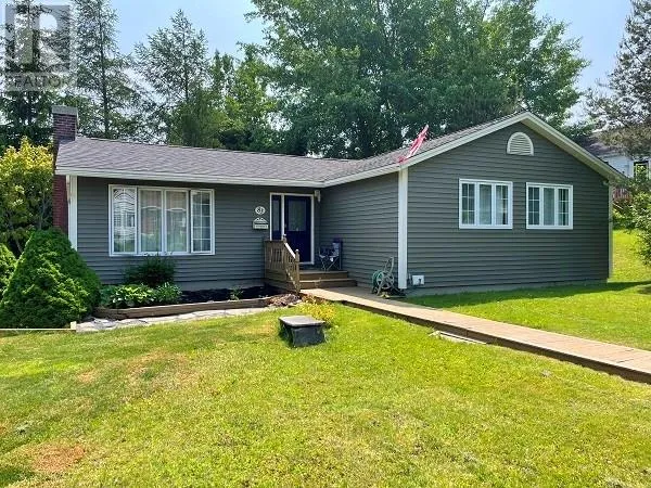 83 Country Road, Corner Brook, Newfoundland & Labrador A2H4M1